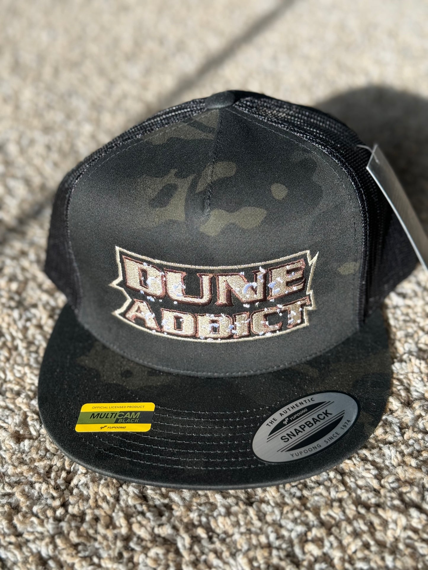 DUNE ADDICT SNAPBACK MULTICAM BLACK